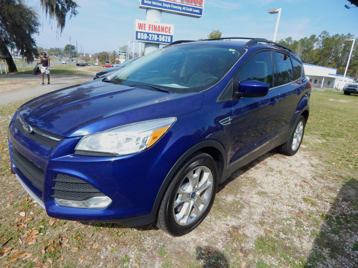 2013 Blue /Gray Ford Escape SE (1FMCU0GX3DU) with an 1.6L 4 cyl. engine, Automatic transmission, located at 3120 W Tennessee St, Tallahassee, FL, 32304-1002, (850) 575-6702, 30.458841, -84.349648 - Photo#0